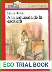 A la izquierda de la escalera